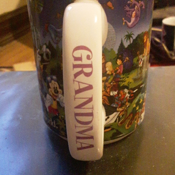 Disney coffee Mug - Picture 3 of 4